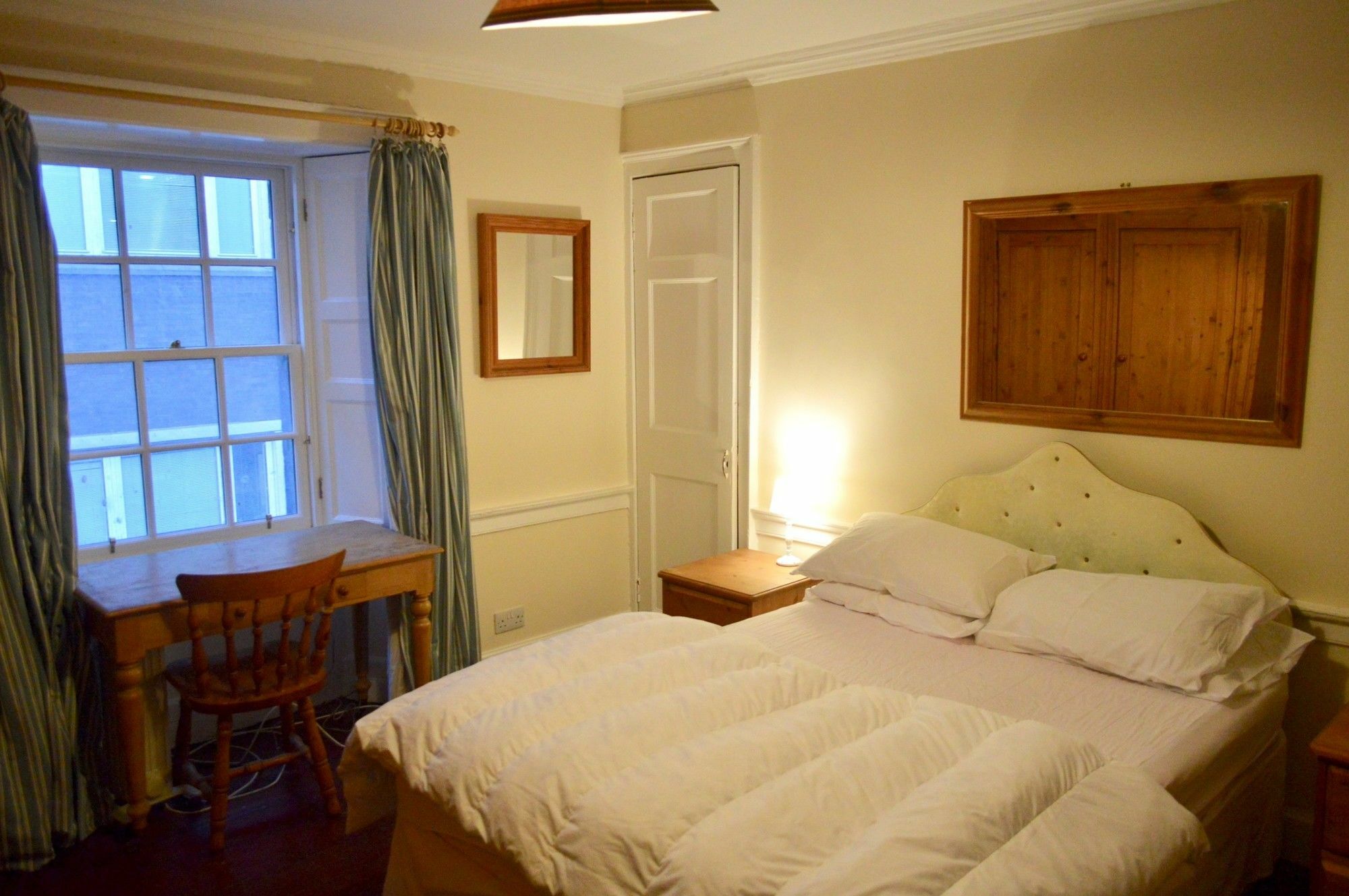 אדינבורו Central 1 Bedroom Apartment Sleeps 2 מראה חיצוני תמונה